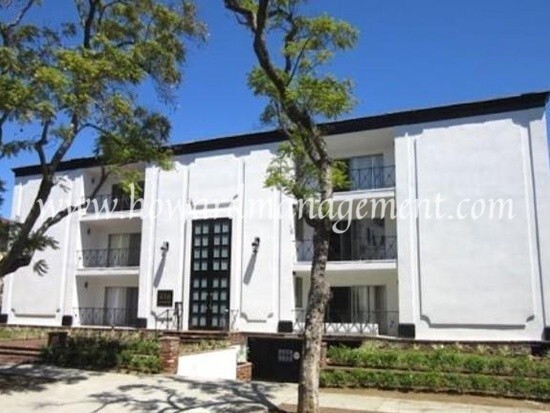Primary Photo - 416 N Oakhurst Dr