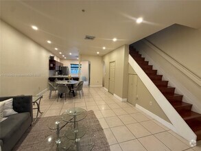 Building Photo - 5660 NW 115th Ct