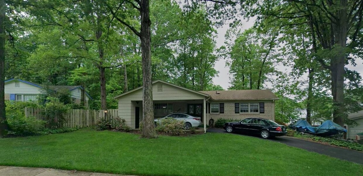 Primary Photo - 6614 Grey Fox Dr