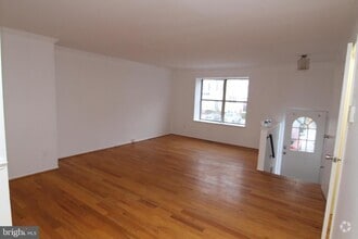 Building Photo - 14946 Enterprise Ln