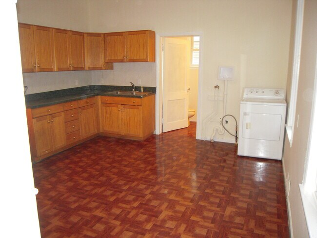 kitchen - 15 Elizabeth St