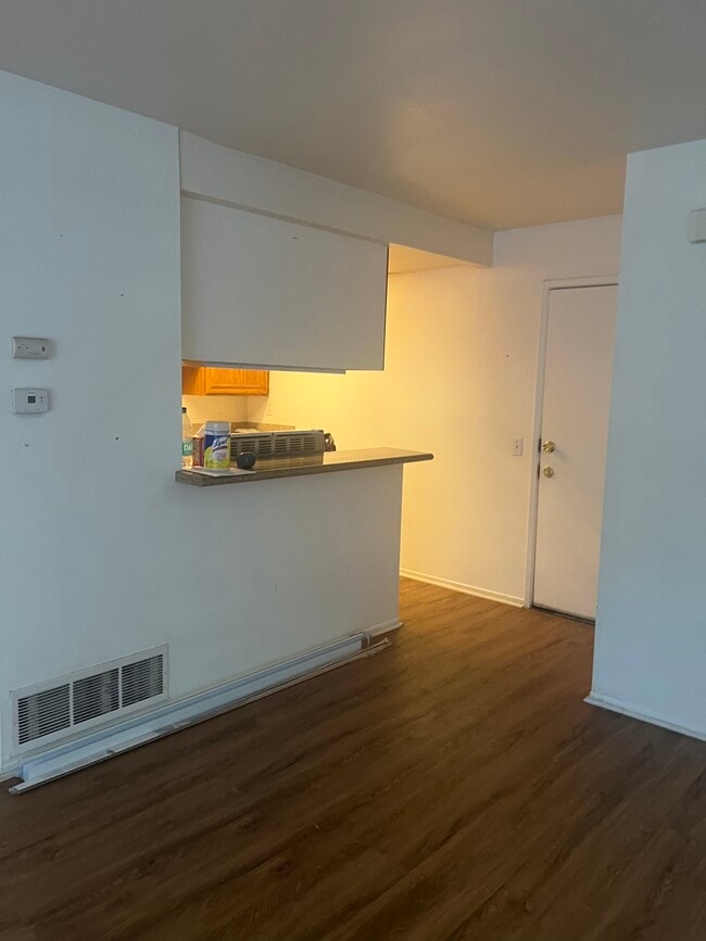 Building Photo - 4853 Jackson St