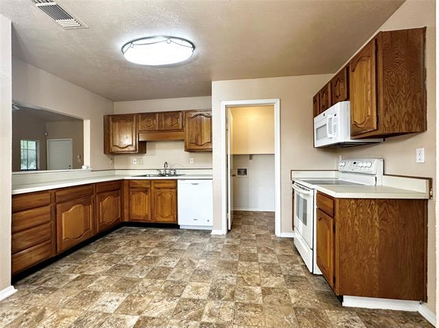 Building Photo - 4510 Monterrey Dr