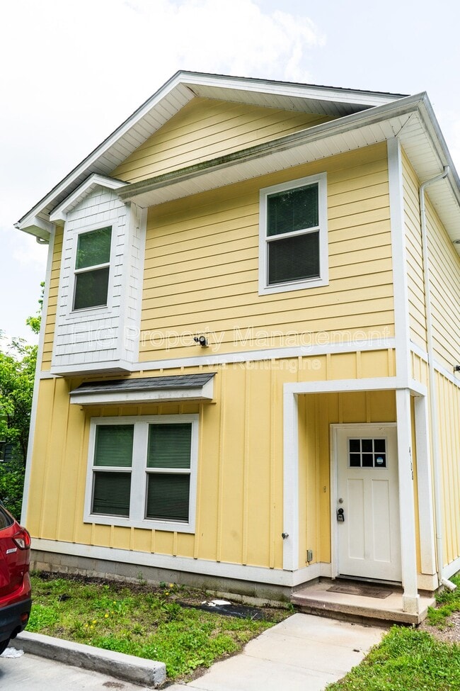 Building Photo - 4108 Mountain Trek Way