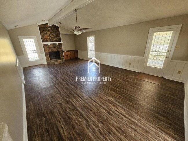 Building Photo - 4301 Crimson Leaf Cove