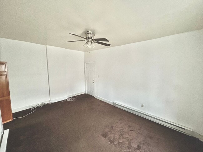 Photo - 619 N 1st St House