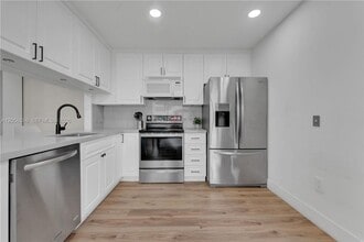 Building Photo - 20903 Leeward Ct