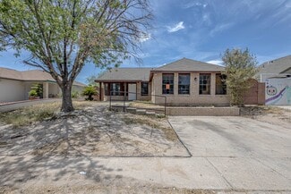 Building Photo - 9716 Center Rd