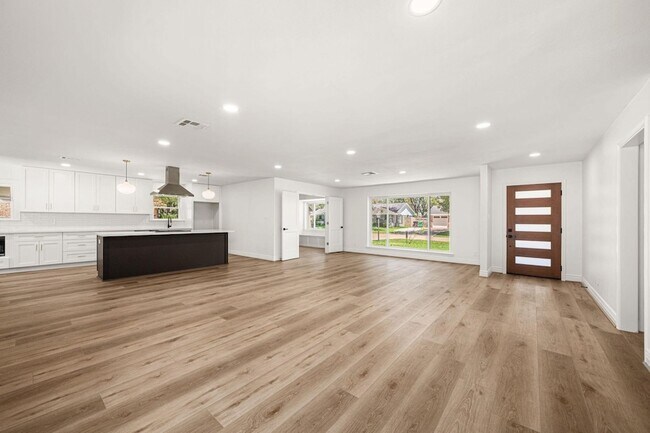 Foto del edificio - 10115 Moorberry Ln