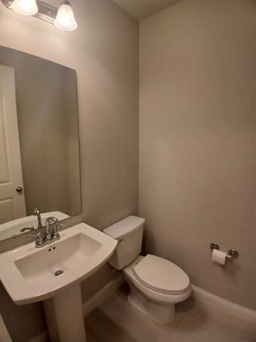 Foto del edificio - 6337 Fortuna Ln