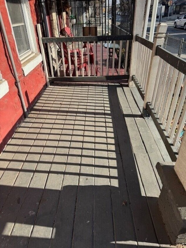 Primary Photo - 643 State St