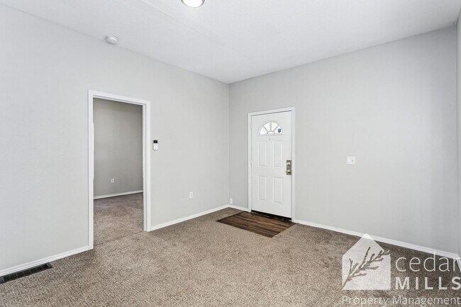 Foto del edificio - Single Family Home in Central Wichita