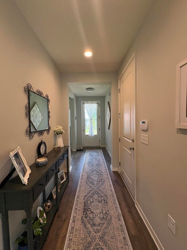 Building Photo - 153 Creve Core Dr