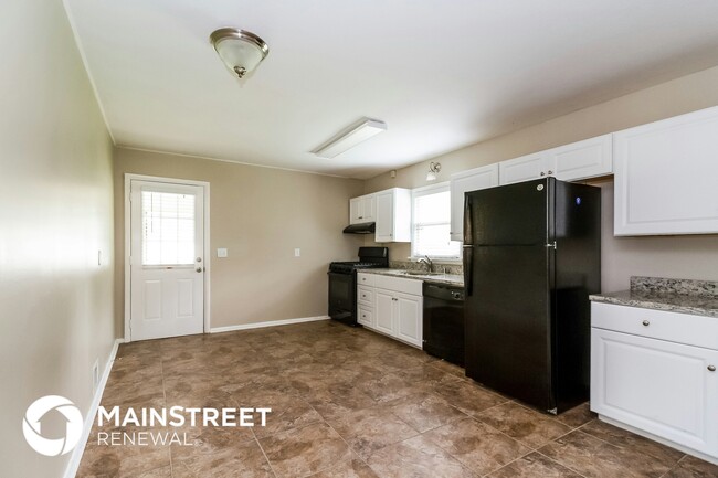 Foto del edificio - 5602 Mockernut Ln