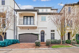 Building Photo - 10917 Upland Park