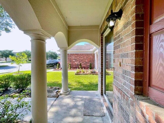 Foto del edificio - 22206 Orchard Dale Dr