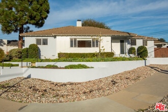 Building Photo - 8136 Loyola Blvd