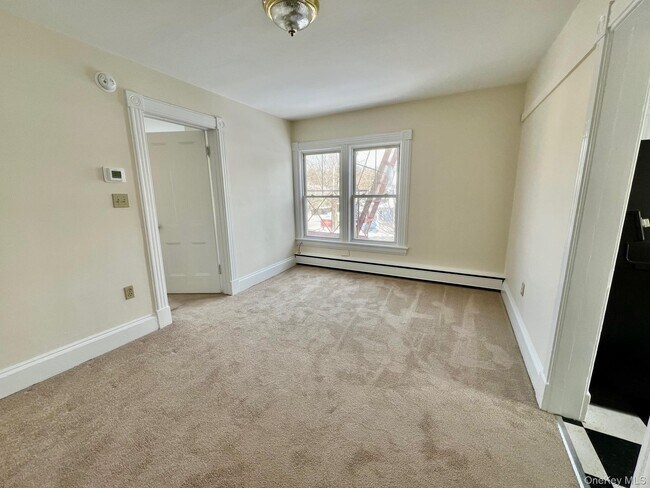 Foto del edificio - 12 Alden Pl