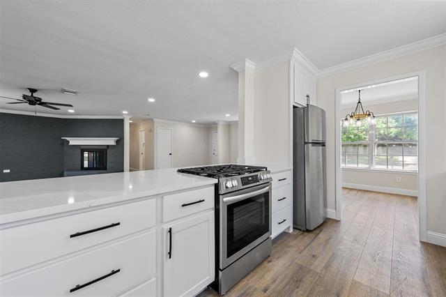 Building Photo - 312 Hillview Dr