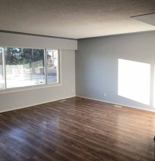 Building Photo - 1452 Nation Crescent
