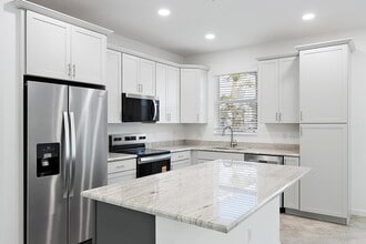 Building Photo - 16377 Biltmore Lndg