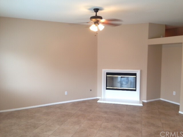 Building Photo - 740 Sweet Clover Loop