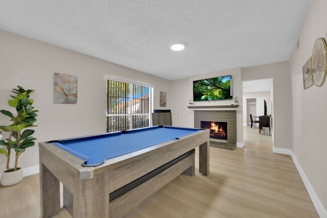 Foto del edificio - Family-Friendly House with Pool and Spacious room