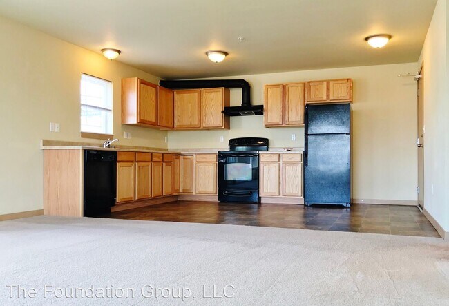Building Photo - 301 N 104th St