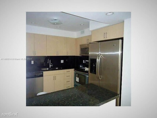 Foto del edificio - 2 br, 2 bath Condo - 1950 S Ocean Dr Apt 3J