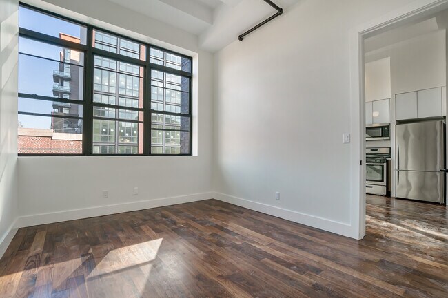 Building Photo - 120 S 4th St