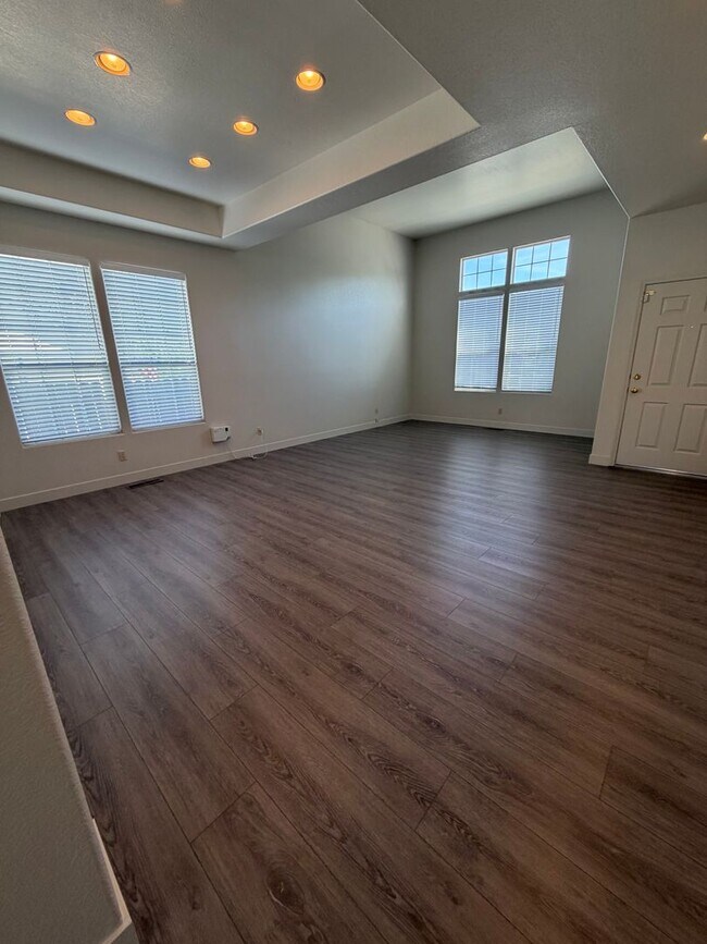 Building Photo - Freshly Updated Northwest Reno Home – Move-In Ready!