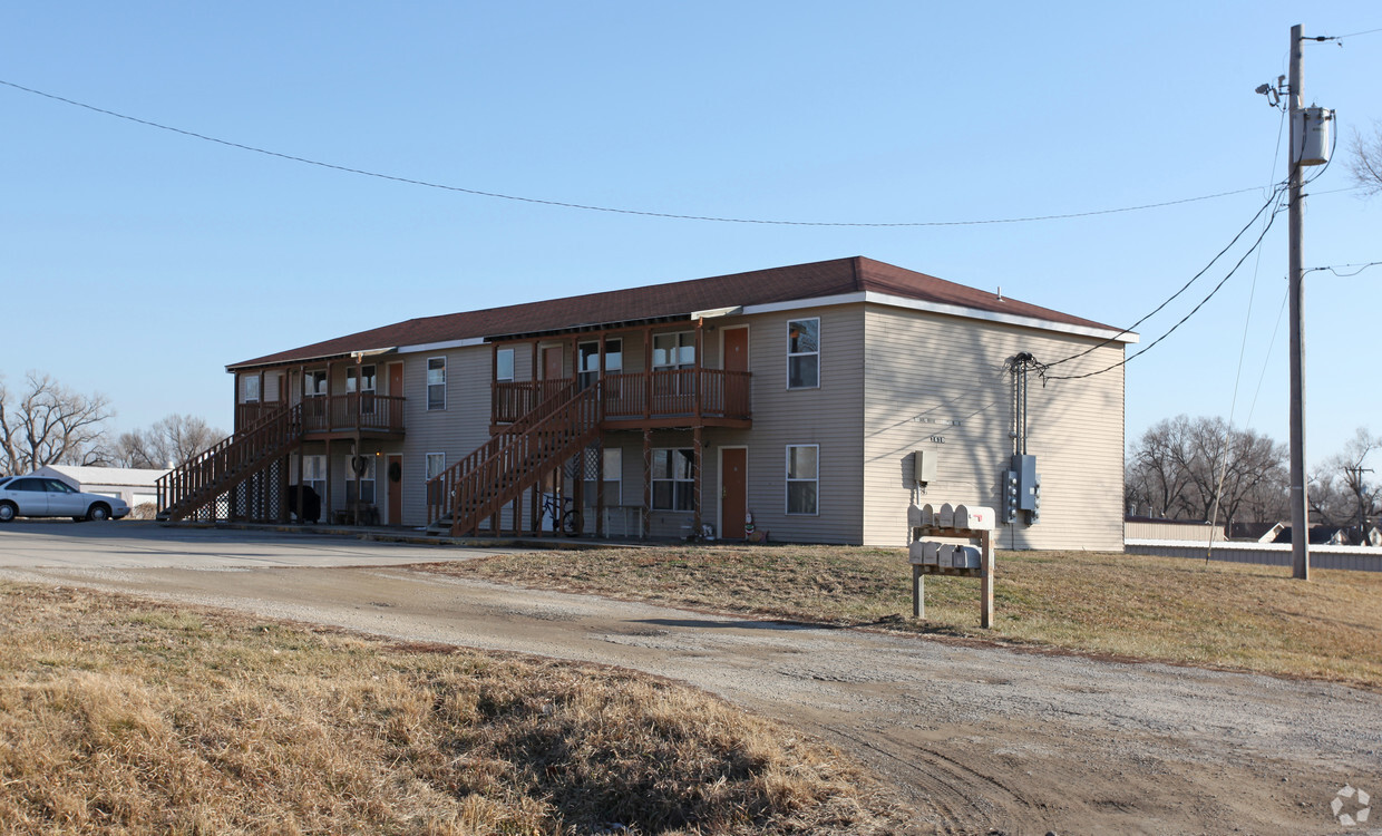 Primary Photo - 1610 NW Tyler St