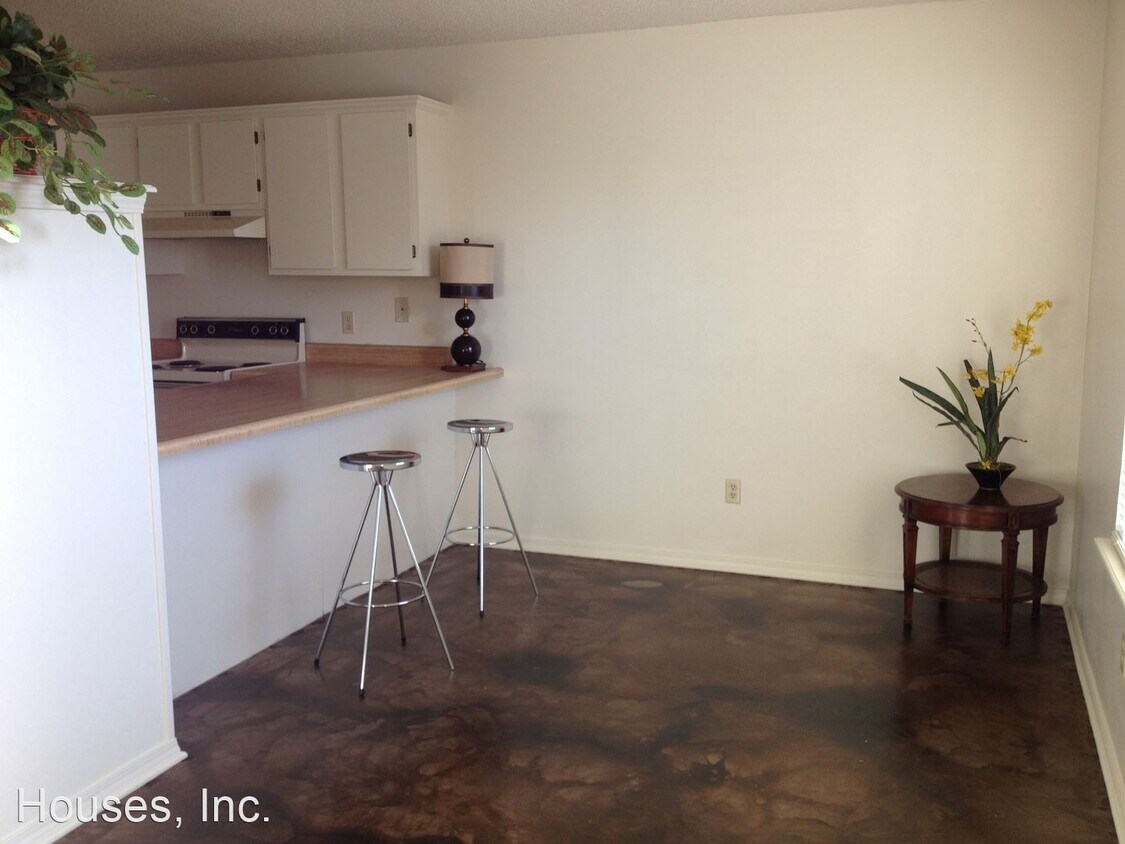 Foto principal - 701 W Sycamore St