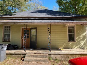 Building Photo - 57 Arnold St Building Photo - 57 Arnold St