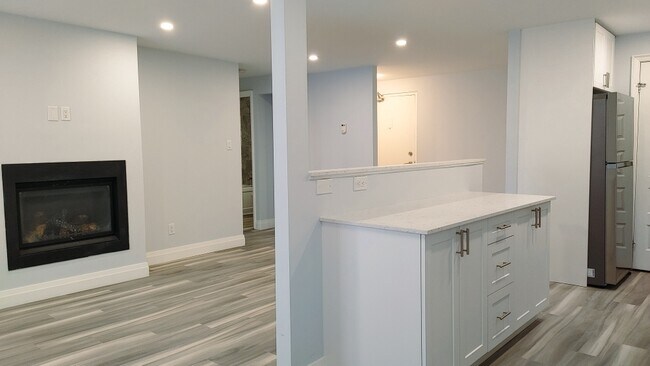 Building Photo - 581 Strasburg Rd