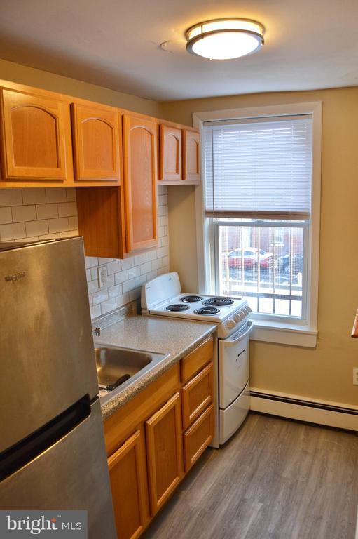 Foto del edificio - 424 E Girard Ave