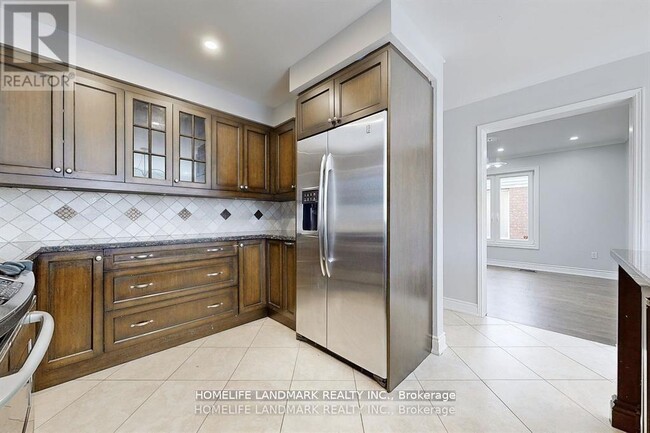 Building Photo - 3452 Cherrington Crescent
