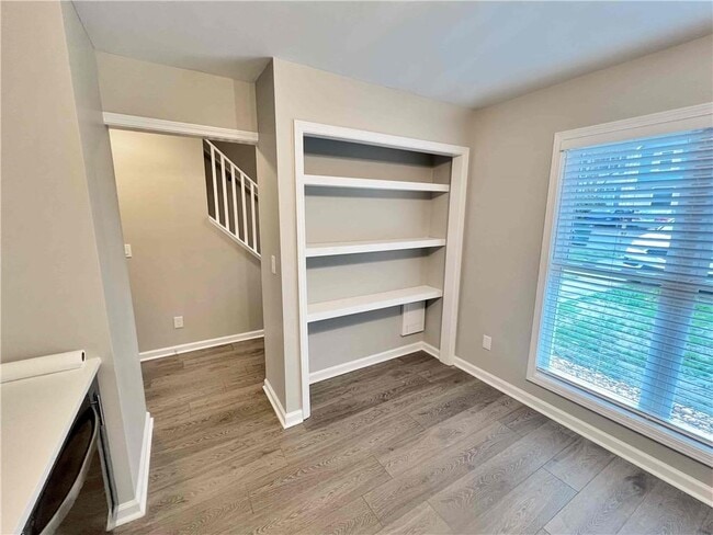 Building Photo - 3573 Kennesaw Station Dr