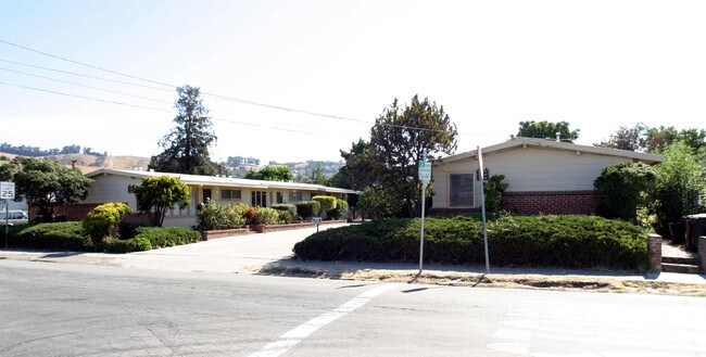 Foto del edificio - 1446 Plaza Dr
