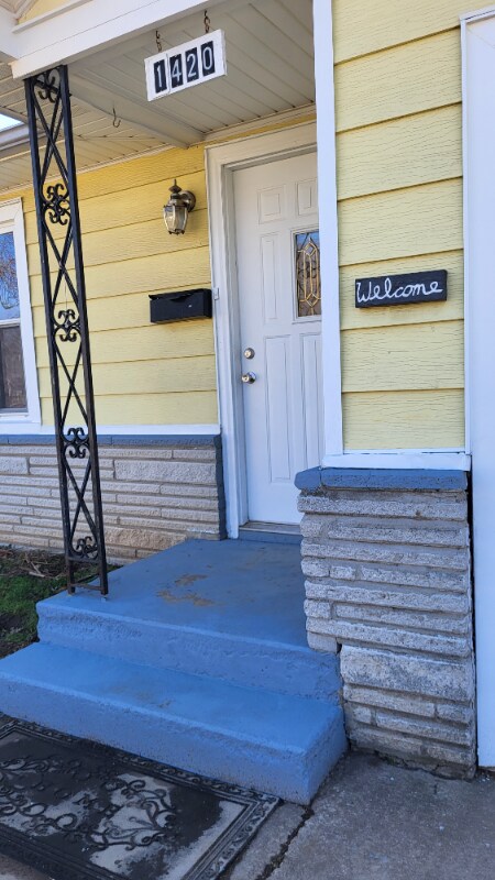 Foto del edificio - 1420 W Poplar St