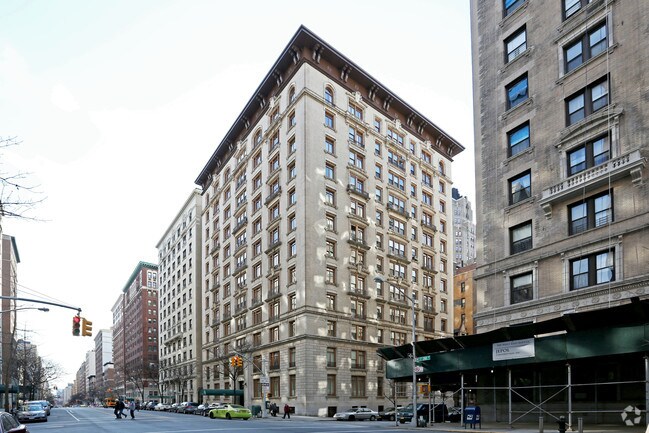 Building Photo - 895 W End Ave