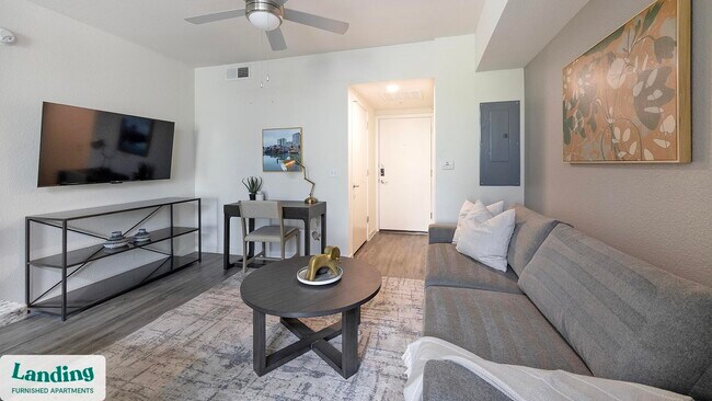 Foto del edificio - 1811 E Apache Blvd