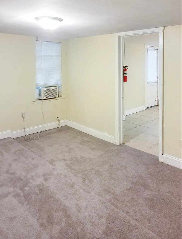 Building Photo - 451 Durand Dr NE