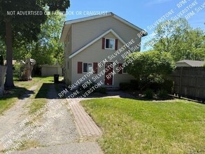 Building Photo - 3113 Emmons Ave