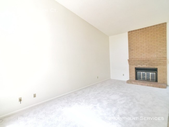 Building Photo - 2708 Markham Ct