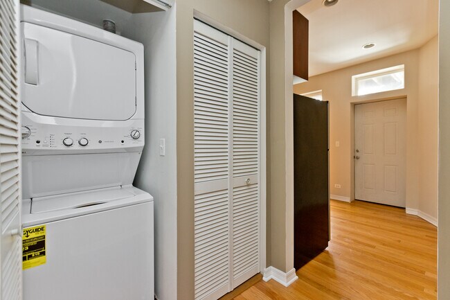 Foto del edificio - 3217 W Altgeld St