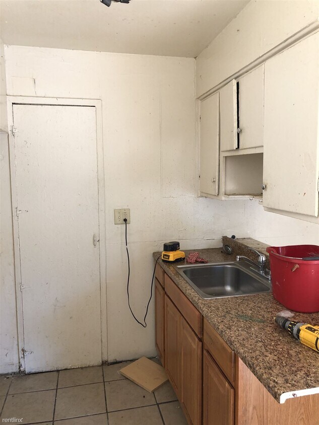Building Photo - 4 br, 1 bath House - 4021 Prescott Avenue