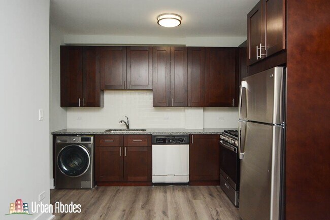 Foto del edificio - 727 Saint Johns Ave