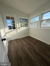 Building Photo - 517 Bentley Ave