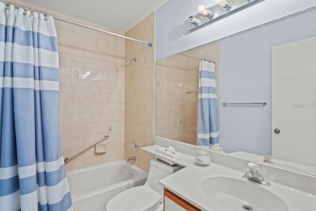 Building Photo - 13118 Cypress Hill Dr